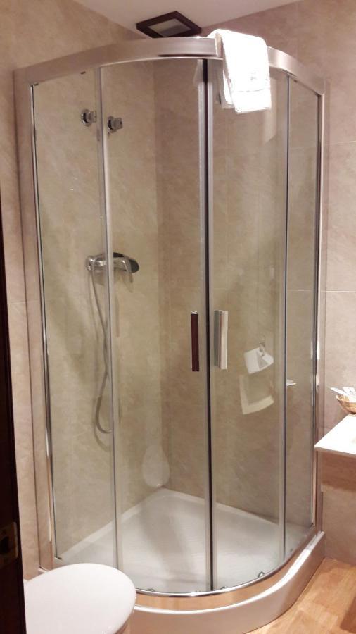 Hostal Restaurante Pacos Herrera del Duque Екстер'єр фото
