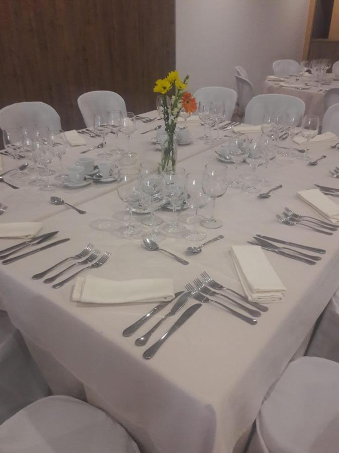 Hostal Restaurante Pacos Herrera del Duque Екстер'єр фото
